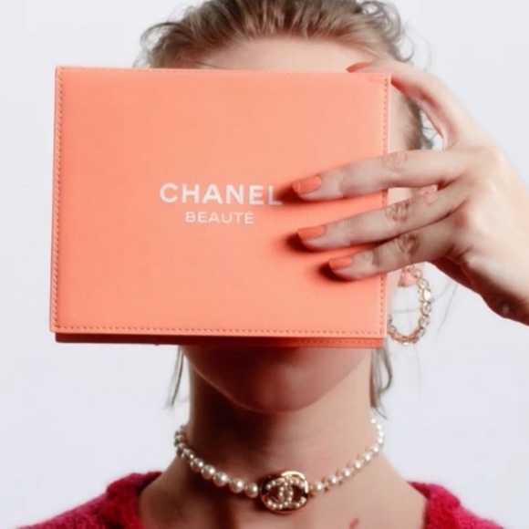 Coral Chanel Beauty Pouch Clutch Crossbody - Picture 4 of 4